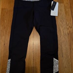 NWT Lululemon pace rival crop size 6